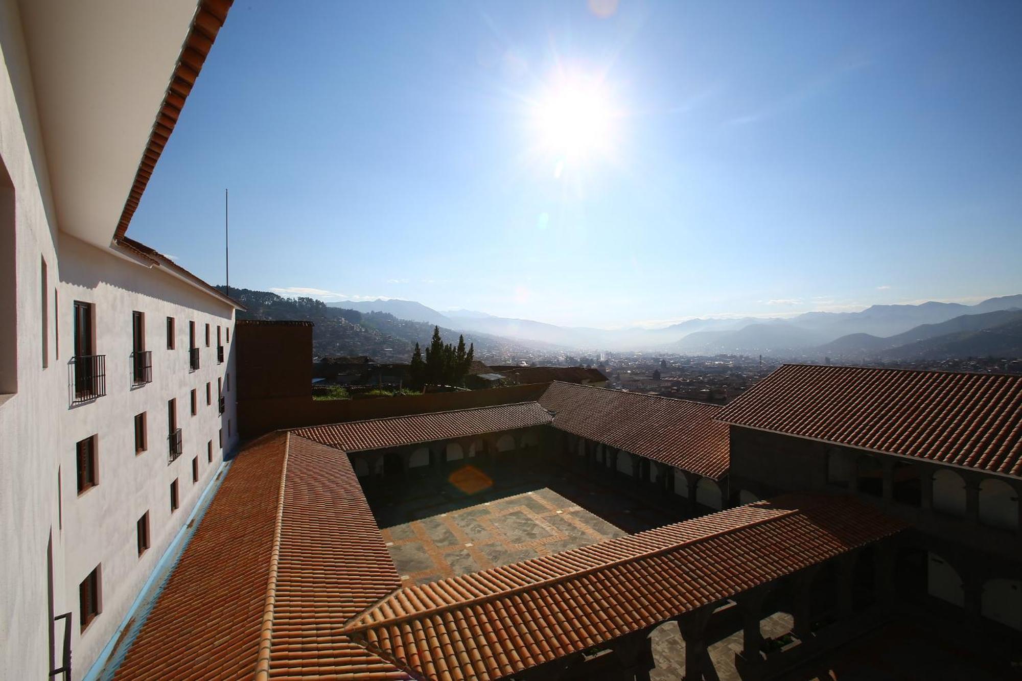 Hilton Garden 4*